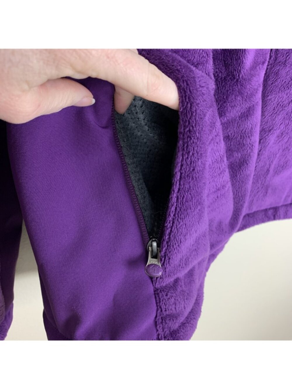 REI Womens XL Fleece Jacket Zip Pockets Fuzzy Purple Outdoor Spring - Picture 6 of 15
